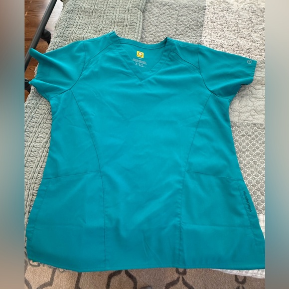 WonderWink Other - WonderWink Aqua V-Neck Scrub Top